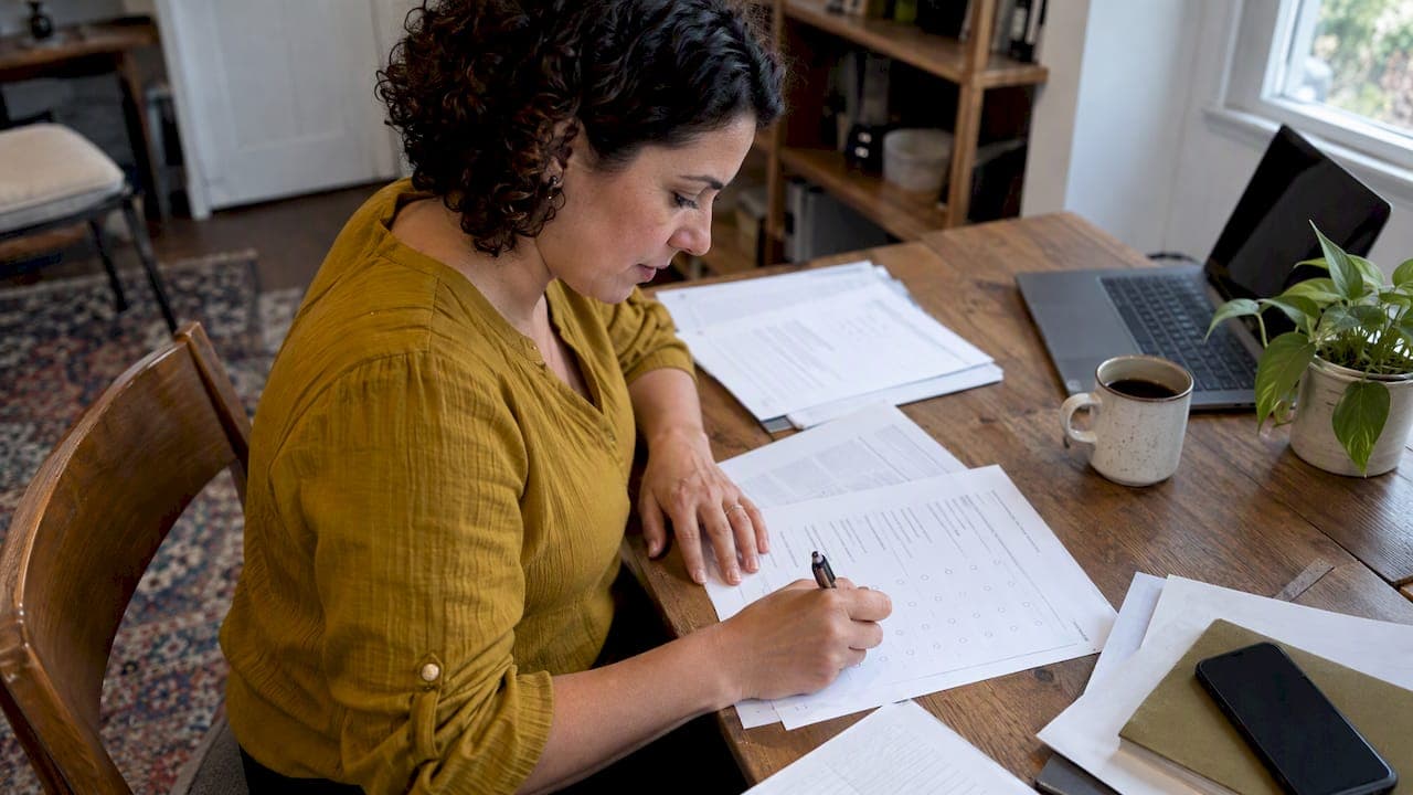 Engagement Survey Design Workbook for HR Leaders: Plans, Not Reports